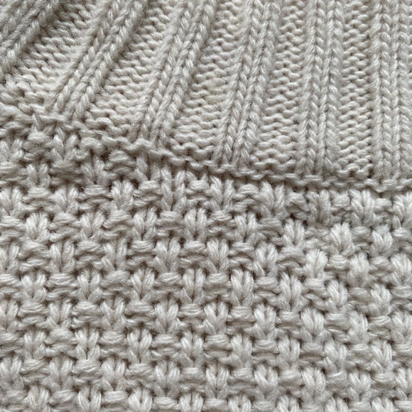 En Saison Cream Oversized Wool Sweater Vest - Size Small - Picture 8 of 9